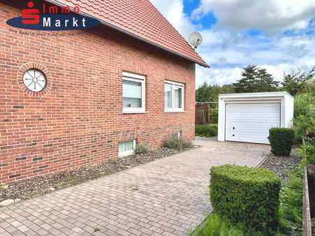 Garage und Hof Garage und Hof - Einfamilienhaus in 32469 Petershagen mit 90m² kaufen