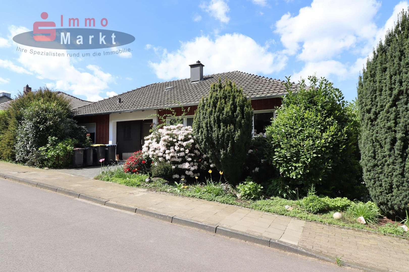 Bungalow in begehrter Lage von Lübbecke - Einfamilienhaus in 32312 Lübbecke mit 122m² kaufen