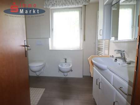 Bad mit Bidet - Einfamilienhaus in 32312 Lübbecke mit 122m² kaufen