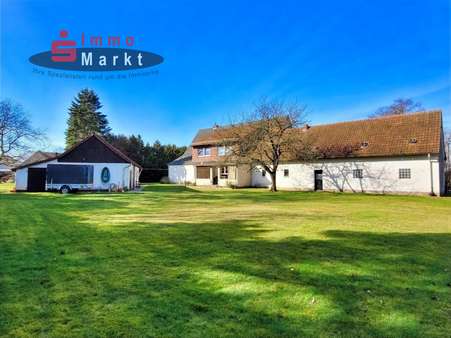 Ansicht Nord-Ost - Einfamilienhaus in 32351 Stemwede mit 288m² kaufen