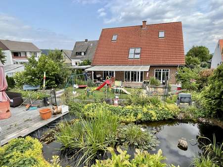 Ansicht aus dem Garten - Zweifamilienhaus in 32549 Bad Oeynhausen mit 300m² kaufen
