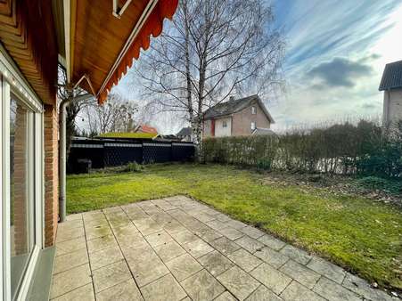 Terrasse und Garten - Doppelhaushälfte in 32549 Bad Oeynhausen mit 117m² kaufen