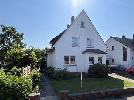 Straßenansicht Straßenansicht - Einfamilienhaus in 32457 Porta Westfalica mit 138m² kaufen