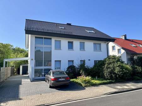 Außenansicht - Zweifamilienhaus in 32545 Bad Oeynhausen mit 225m² kaufen