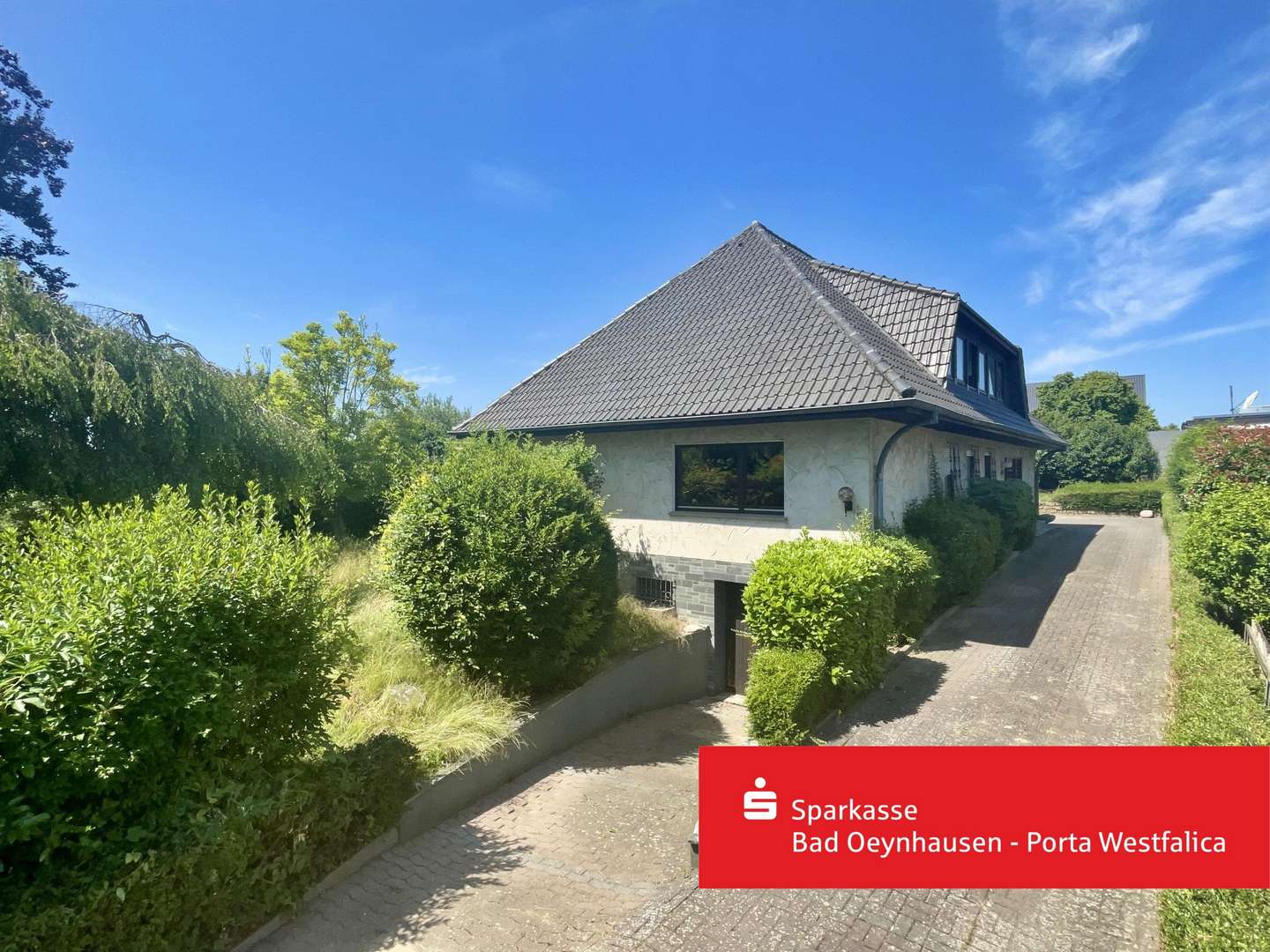 Außenansicht Außenansicht - Einfamilienhaus in 32549 Bad Oeynhausen mit 215m² kaufen