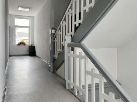 Treppenhaus Treppenhaus - Dachgeschosswohnung in 32545 Bad Oeynhausen mit 46m² kaufen
