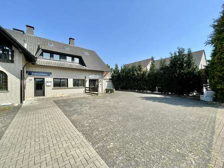 Hoffläche Hoffläche - Mehrfamilienhaus in 32584 Löhne mit 123m² kaufen