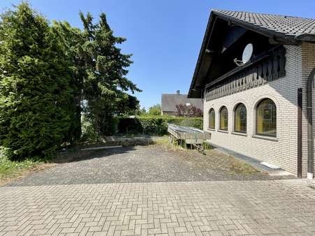 Parkplätze Parkplätze - Mehrfamilienhaus in 32584 Löhne mit 123m² kaufen
