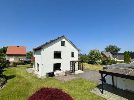 Außen Außen - Zweifamilienhaus in 32584 Löhne mit 160m² kaufen