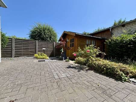 Terrasse Terrasse - Erdgeschosswohnung in 32584 Löhne mit 81m² kaufen