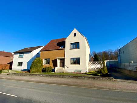 Einfahrt zum Hinterhof - Einfamilienhaus in 32257 Bünde mit 155m² kaufen