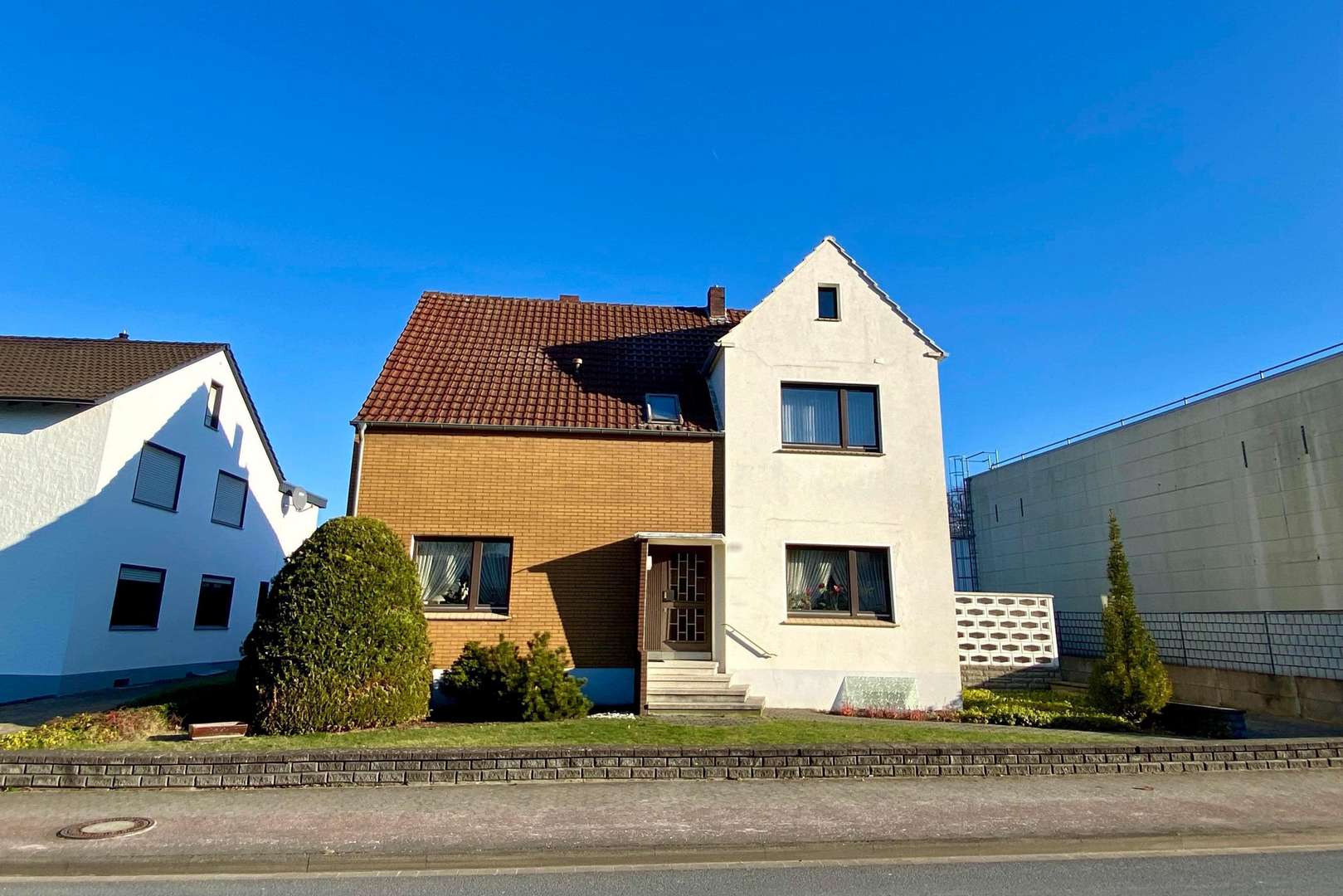 Frontansicht - Einfamilienhaus in 32257 Bünde mit 155m² kaufen