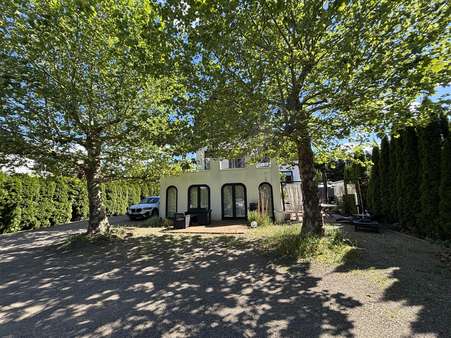 A2 A2 - Mehrfamilienhaus in 32584 Löhne mit 320m² kaufen