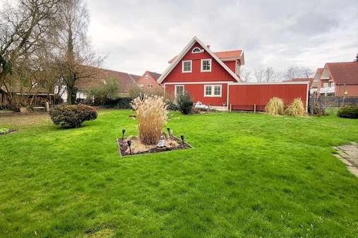 Garten - Zweifamilienhaus in 32257 Bünde mit 250m² kaufen