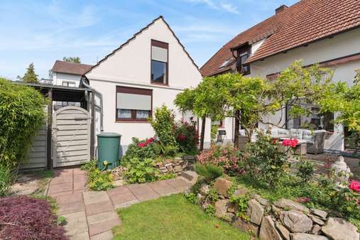Terrasse / Tinyhouse - Zweifamilienhaus in 32049 Herford mit 212m² kaufen