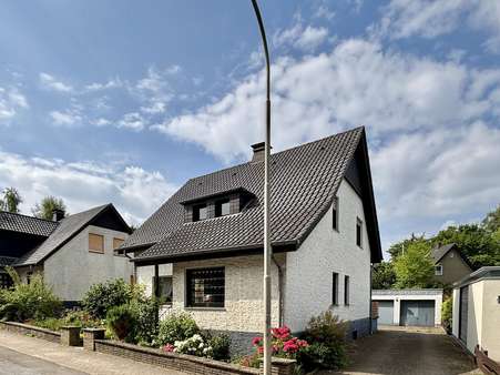 Außen 2 Außen 2 - Einfamilienhaus in 32584 Löhne mit 115m² kaufen