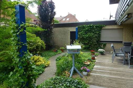 Gartenansicht - Einfamilienhaus in 32257 Bünde mit 186m² günstig kaufen