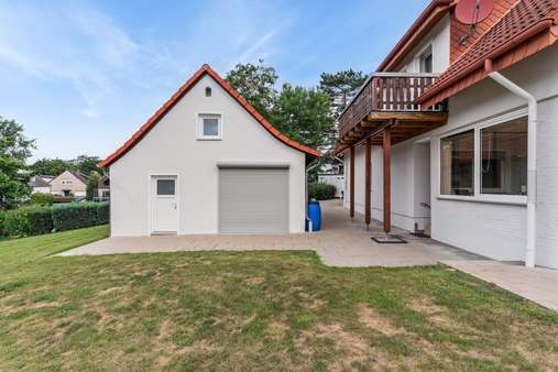 Gerätehaus Gerätehaus - Zweifamilienhaus in 32052 Herford mit 261m² kaufen