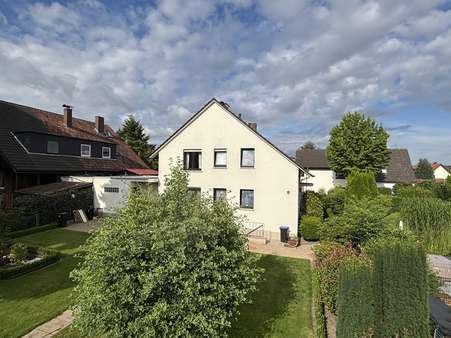 Außen 3 Außen 3 - Zweifamilienhaus in 32584 Löhne mit 147m² kaufen