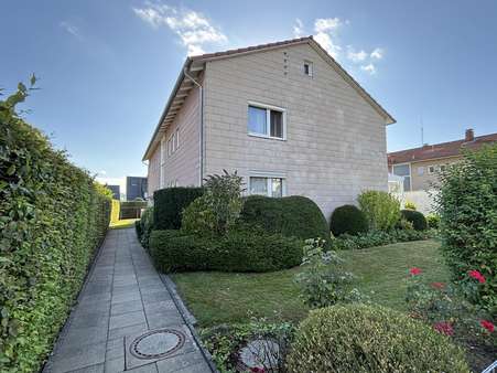 Erdgeschosswohnung in 32257 Bünde mit 98m² kaufen