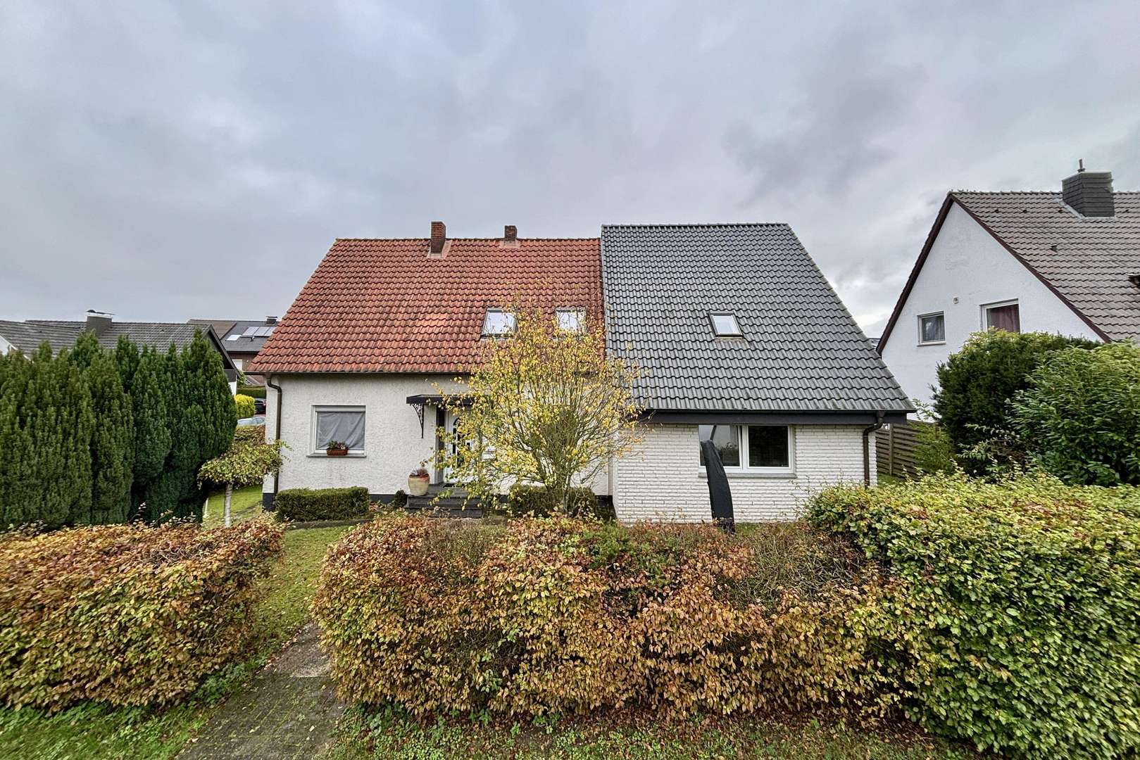 Außen 1 Außen 1 - Zweifamilienhaus in 32278 Kirchlengern mit 190m² kaufen