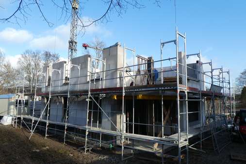 null - Dachgeschosswohnung in 32051 Herford mit 123m² günstig kaufen