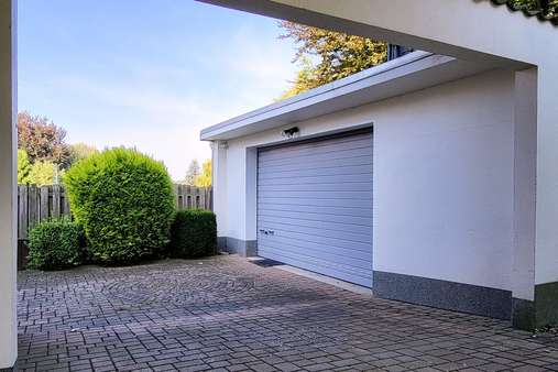 Doppelgarage - Mehrfamilienhaus in 32120 Hiddenhausen mit 174m² kaufen