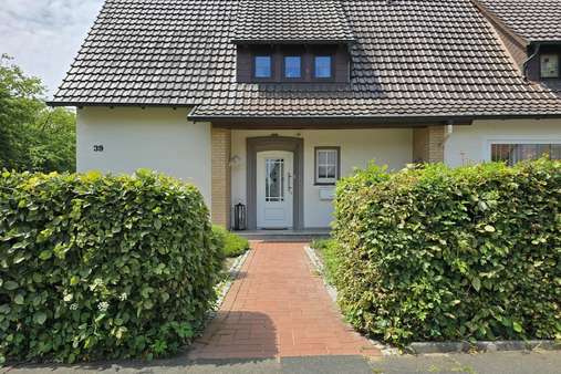 Eingang Wohnteil - Mehrfamilienhaus in 32120 Hiddenhausen mit 162m² kaufen