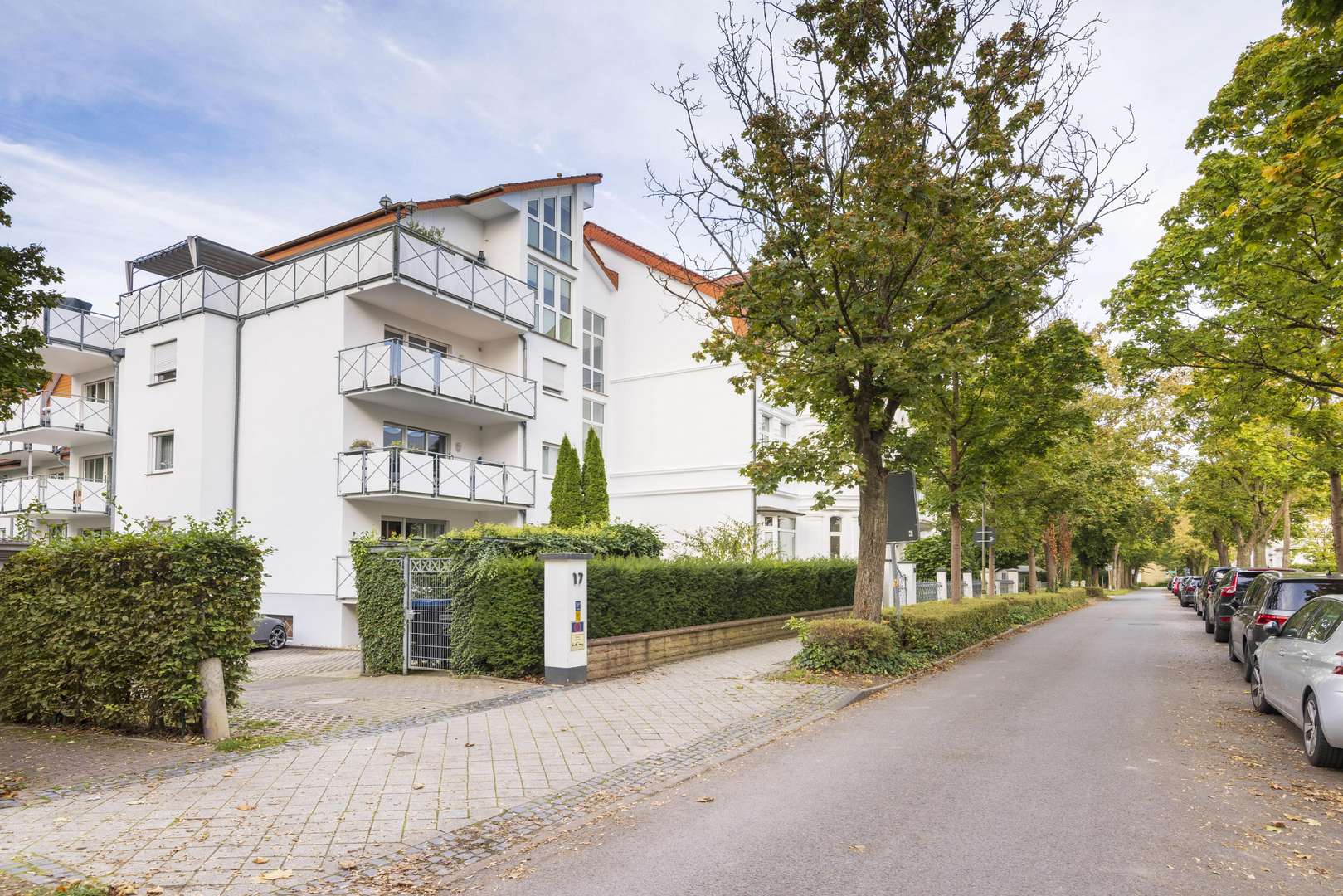 Straßenansicht - Penthouse-Wohnung in 32545 Bad Oeynhausen mit 164m² kaufen