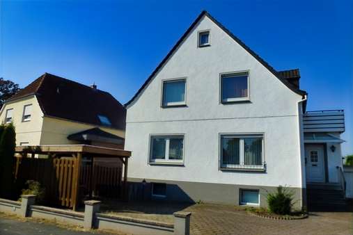 Straßenansicht - Einfamilienhaus in 32257 Bünde mit 158m² kaufen