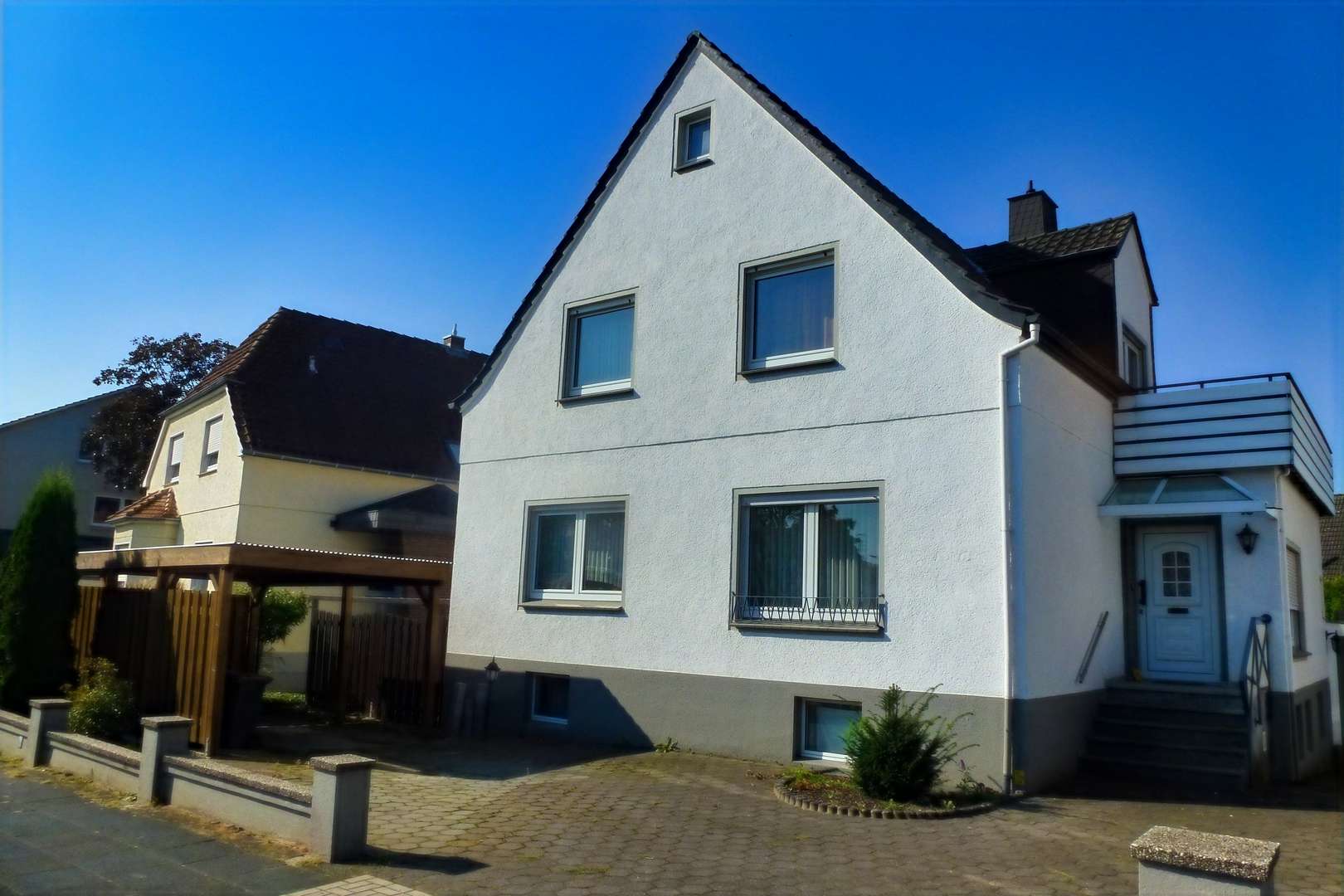 Vorderansicht - Einfamilienhaus in 32257 Bünde mit 158m² kaufen