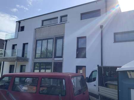 Frontansicht ( Baustand ) - Etagenwohnung in 32052 Herford mit 129m² kaufen