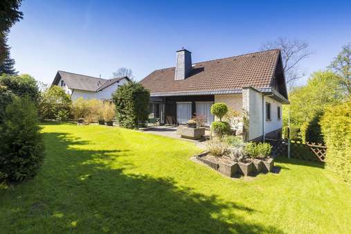 Ostansicht - Einfamilienhaus in 32584 Löhne mit 148m² kaufen