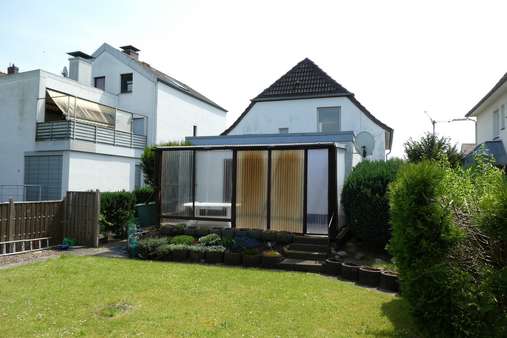 Gartenansicht - Einfamilienhaus in 32052 Herford mit 123m² kaufen