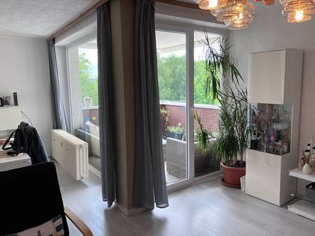 Wohn-/Esszimmer - Etagenwohnung in 32051 Herford mit 94m² kaufen