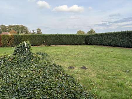 Garten Garten - Zweifamilienhaus in 32602 Vlotho mit 260m² kaufen