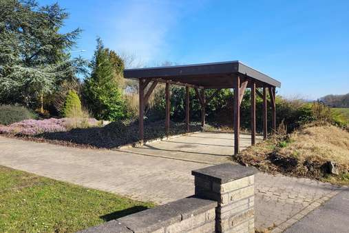 Carport - Doppelhaushälfte in 32289 Rödinghausen mit 103m² kaufen