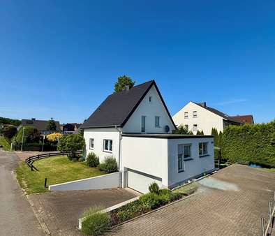 Titelbild2 Titelbild2 - Einfamilienhaus in 32584 Löhne mit 140m² kaufen