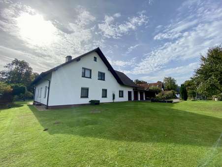 Seitenansicht - Zweifamilienhaus in 32584 Löhne mit 150m² kaufen