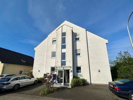 Vorderansicht - Dachgeschosswohnung in 63500 Seligenstadt mit 78m² kaufen