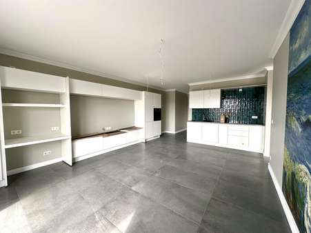 Wohn-/ Esszimmer mit offener Küche - Beispiel - Etagenwohnung in 63796 Kahl mit 56m² kaufen