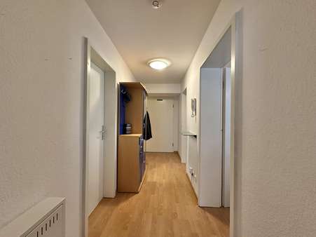 Flur Flur - Etagenwohnung in 63069 Offenbach mit 72m² kaufen