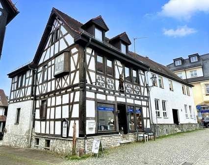 Vorderansicht Vorderhaus - Mehrfamilienhaus in 61440 Oberursel mit 135m² kaufen