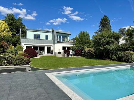 Gartenansicht - Villa in 63150 Heusenstamm mit 256m² kaufen