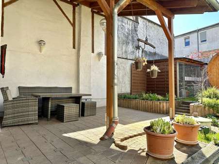 Terrasse - Einfamilienhaus in 63069 Offenbach mit 143m² kaufen