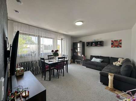 Wohn-/ Esszimmer - Etagenwohnung in 63067 Offenbach mit 54m² kaufen