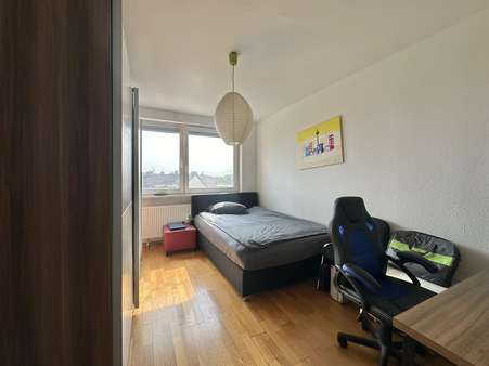 Schlafzimmer - Etagenwohnung in 63065 Offenbach mit 68m² kaufen