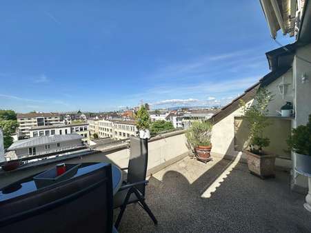 Dachterrasse Dachterrasse - Maisonette-Wohnung in 63067 Offenbach mit 145m² kaufen