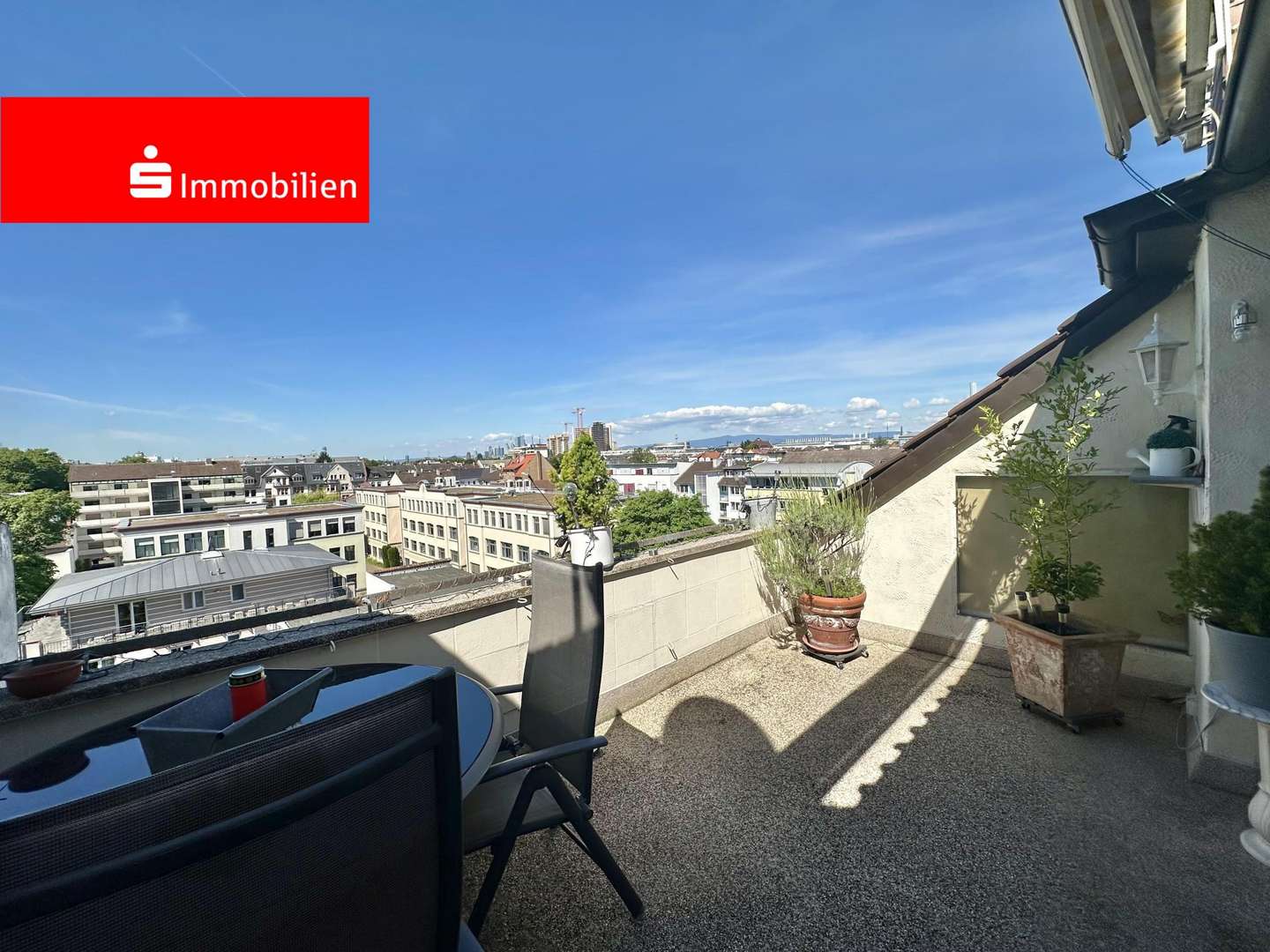 Dachterrasse Dachterrasse - Maisonette-Wohnung in 63067 Offenbach mit 145m² kaufen