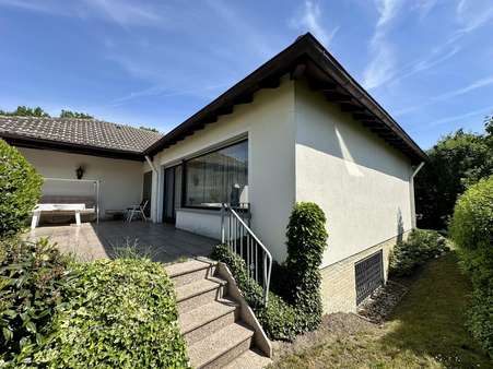 Seitenansicht Seitenansicht - Bungalow in 63069 Offenbach mit 131m² kaufen
